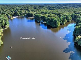 373 Booth Hill Rd, Trumbull, CT 06611