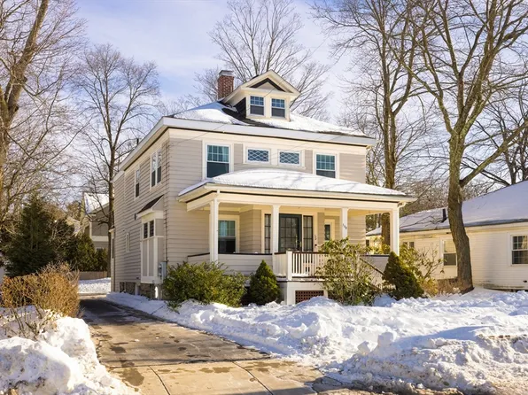 158 E Side Pkwy, Newton, MA 02458