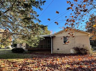 1407 Pinecrest Rd, Corinth, MS 38834