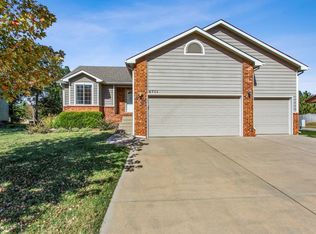 4711 N Briargate Ct, Wichita, KS 67219
