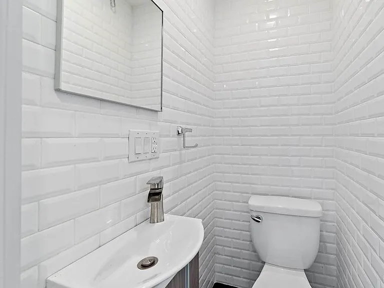 311 Woodbine St #2F — Photo 6