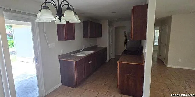 3 bed, 2.0 bath, 1358 sqft, $1,500 — Photo 4
