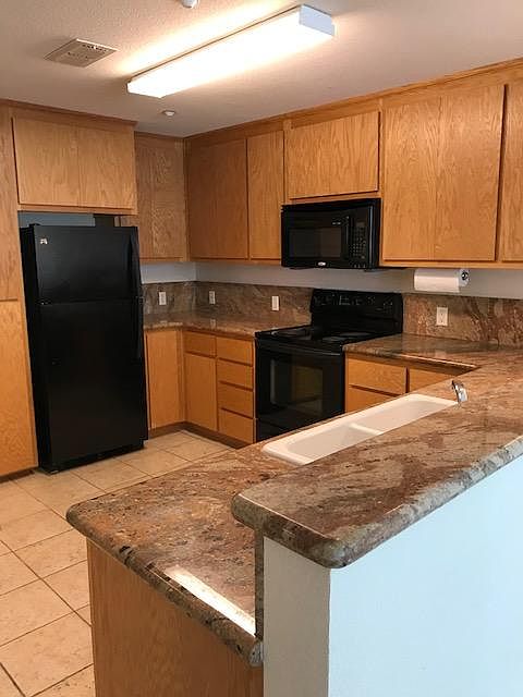1st image of 12 Oak Grove Dr APT 104