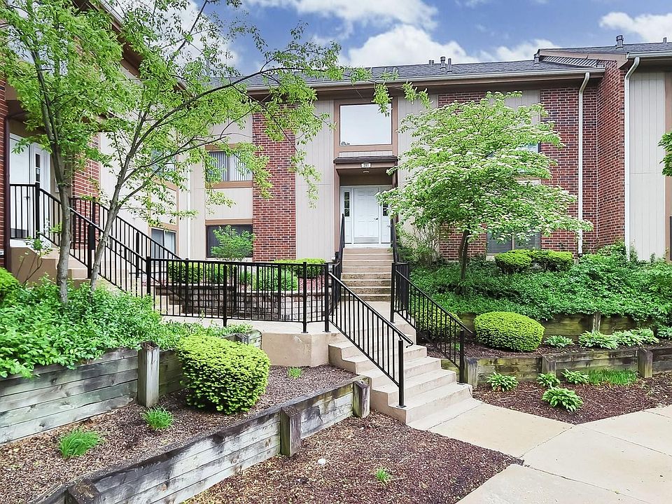 1st image of 391 Wilmington Dr Unit C