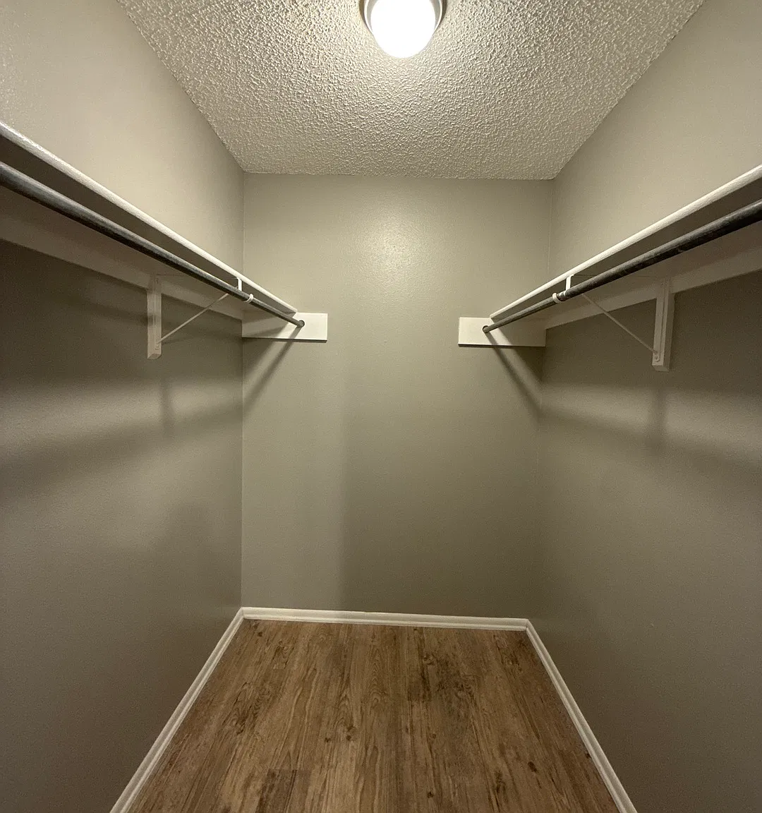 1 bed, 750 sqft, $1,025 — Photo 4
