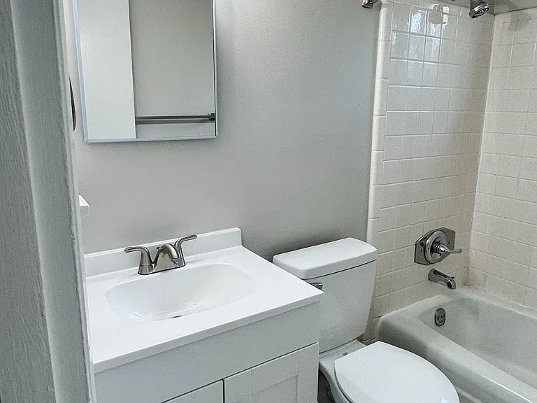 1802 Kings Chapel Rd #2 — Photo 5