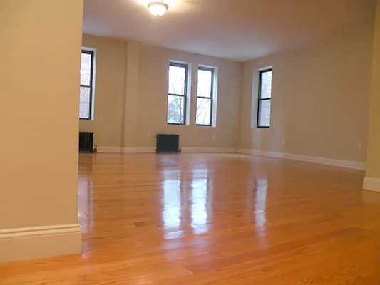 Sold by Real Estate Investors Group LLC | media 38