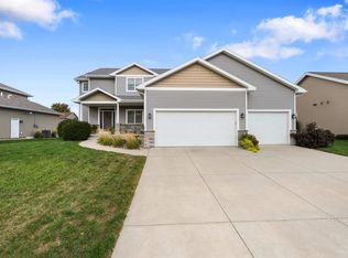 681 Prairie Grass Rd, Oregon, WI 53575