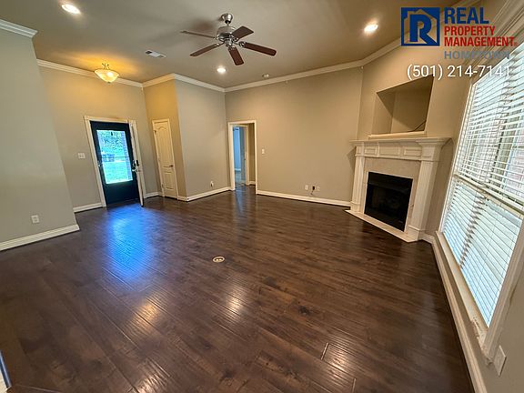 3rd image of 1909 Reveille Cir