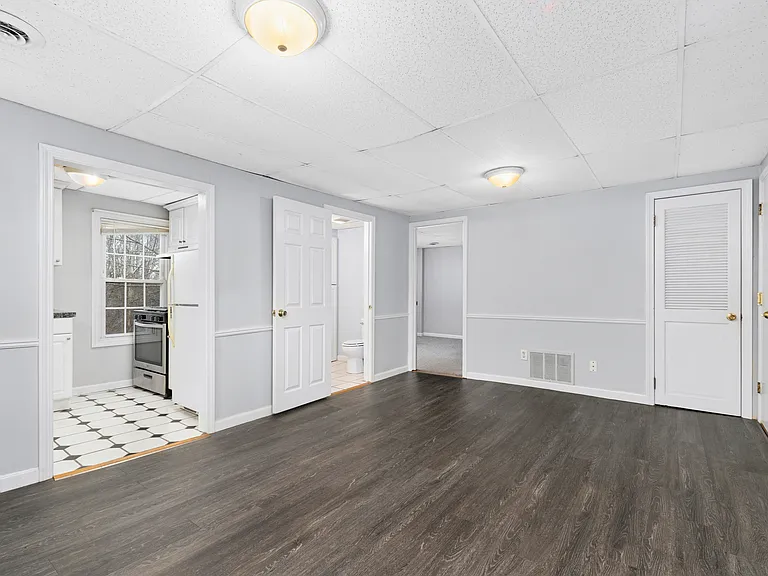 70 Saint Paul St #2L — Photo 2