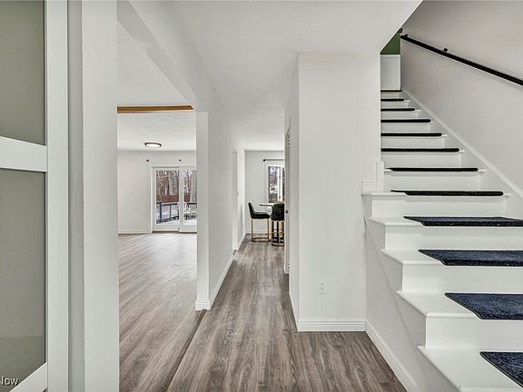 3rd image of 6532 Melshore Dr