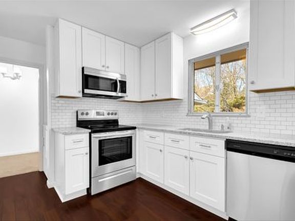 4th image of 2557 Charing Rd