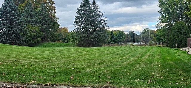 1st image of 0 Oakwood Dr