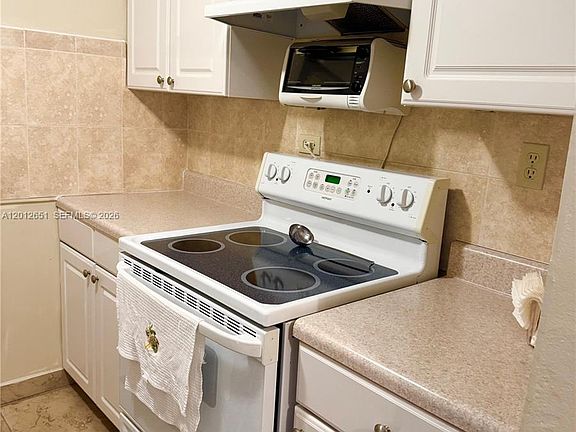 5th image of 900 Atlantic Shores Blvd APT 220