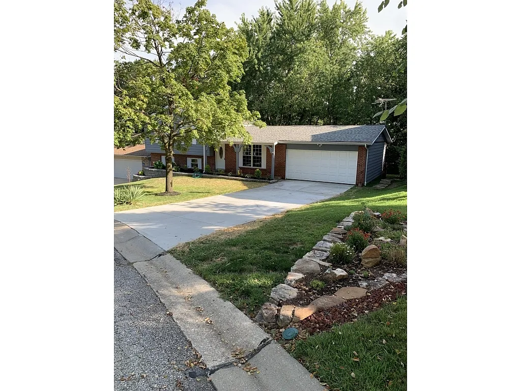 7 Pinehurst Ct photo 1