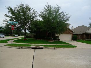 10207 Chestnut Creek Way, Pearland, TX 77584