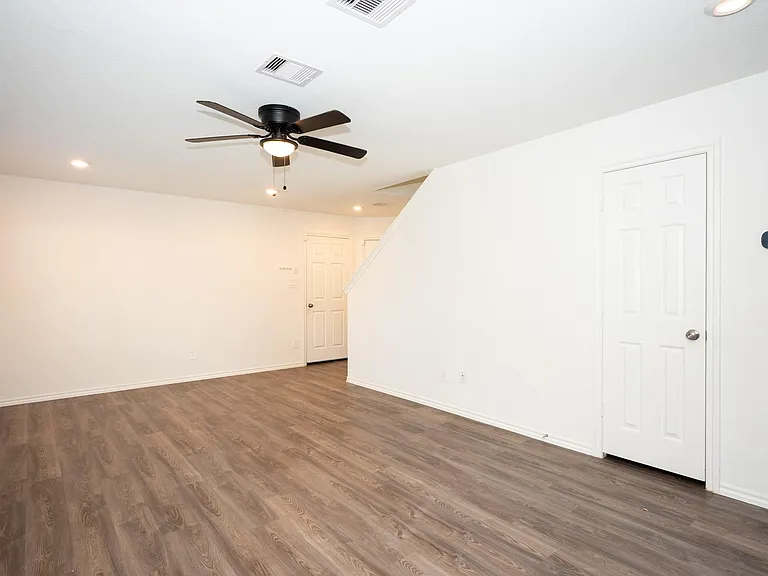 5403 Rosser Ruby Way — Photo 7