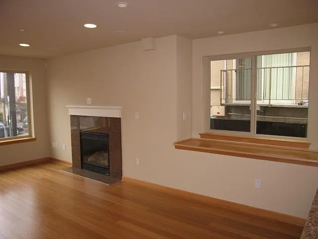 3 bed, 2.5 bath, 1780 sqft, $3,350 — Photo 4