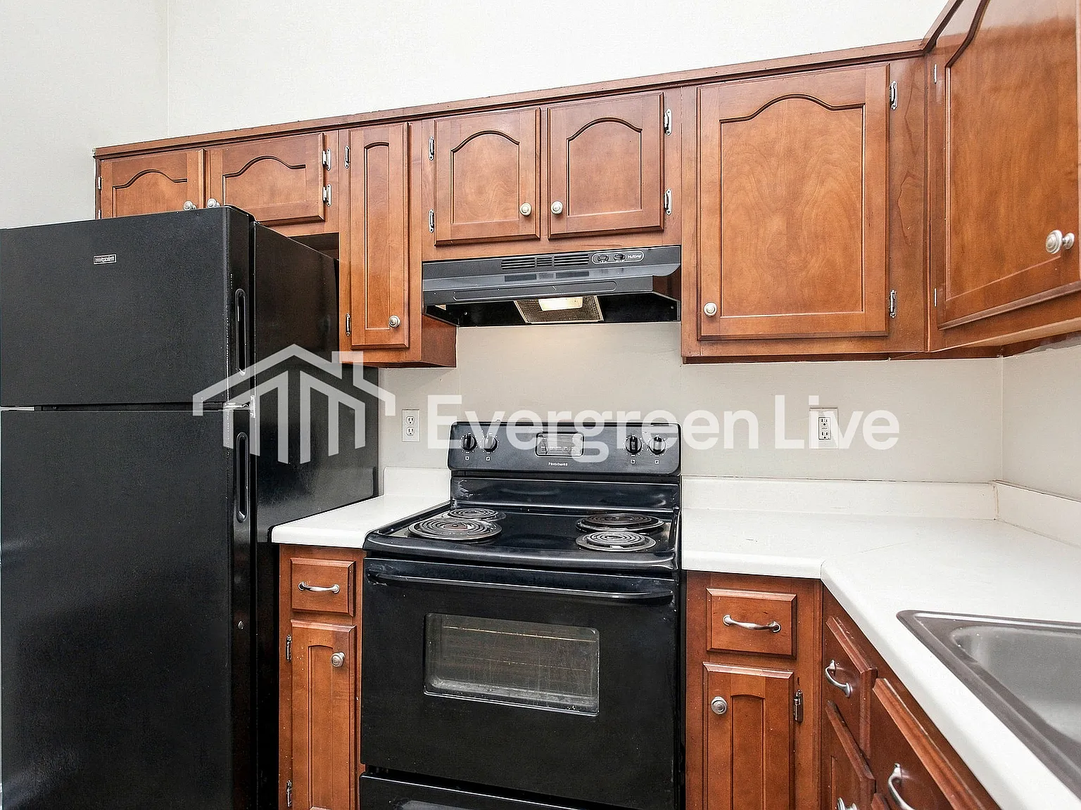 3 bed, 2.0 bath, 1476 sqft, $1,345 — Photo 2