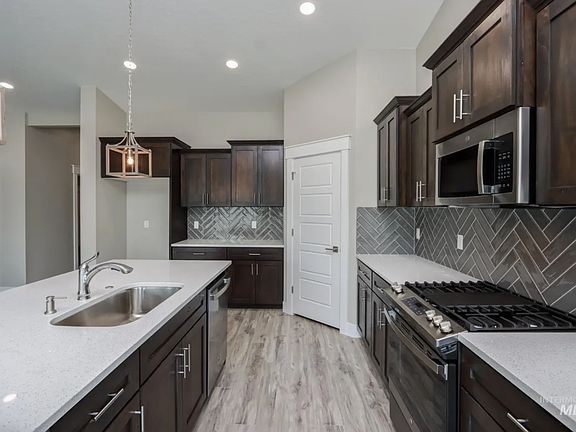 3rd image of 3024 Sepulveda Dr