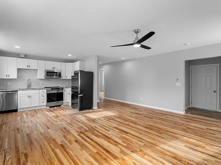 108 Main St #202 — Photo 1
