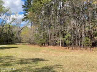 14-14A Equestrian Ln, Carthage, NC 28327