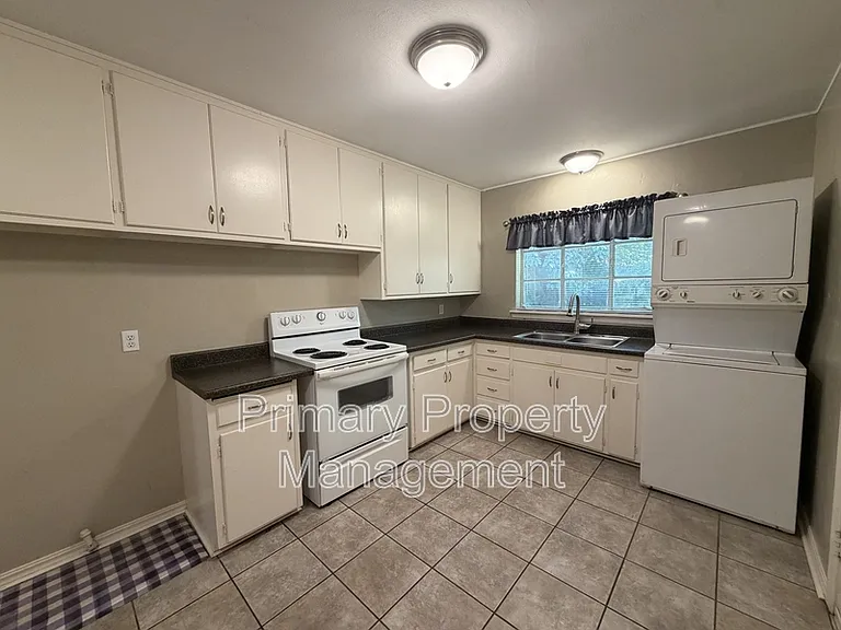 1722 Mattern Dr — Photo 13
