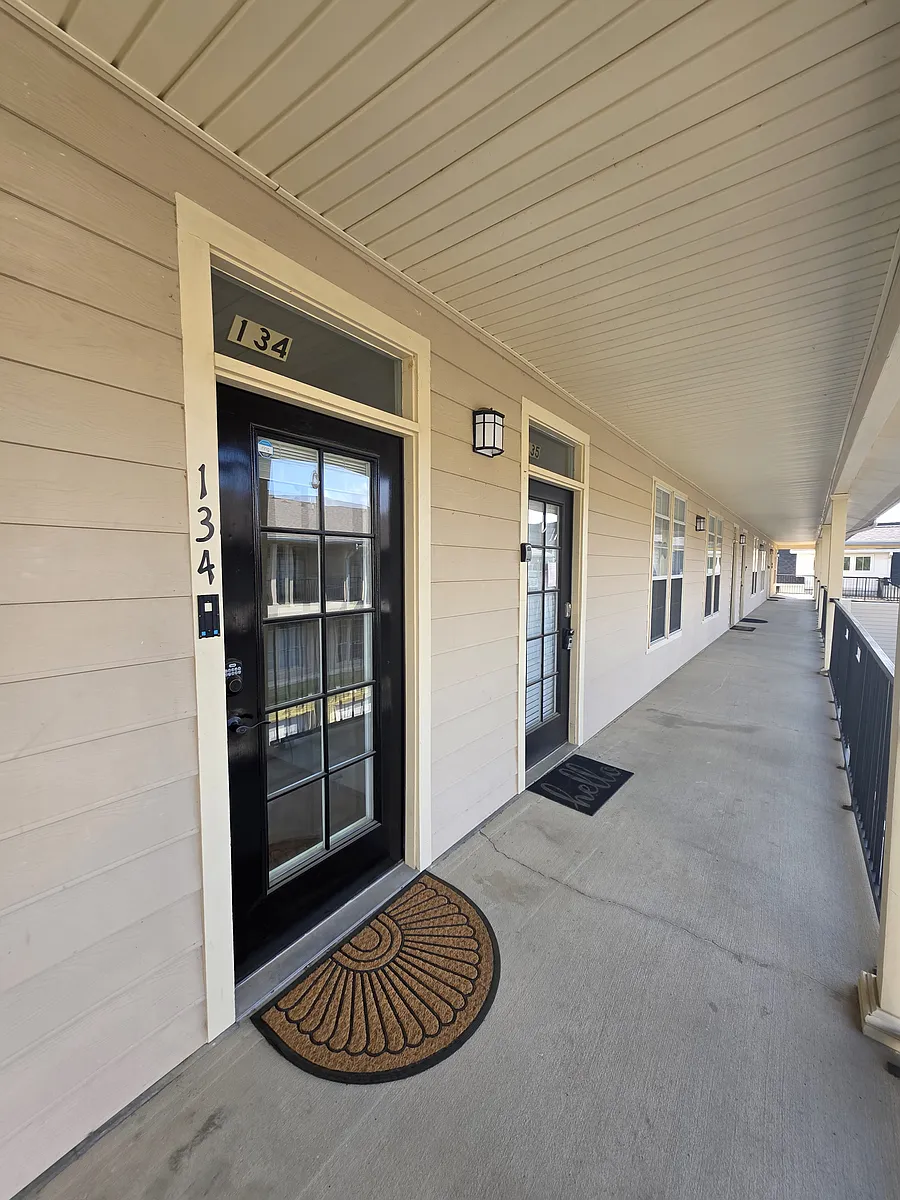 Building Photo - 415 Saint Francis St #134