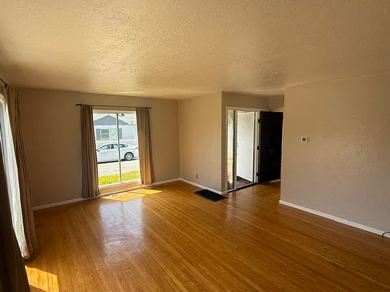 5925 San Jose Ave — Photo 8