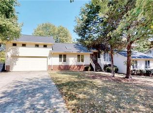 6322 Dougherty Dr, Charlotte, NC 28213
