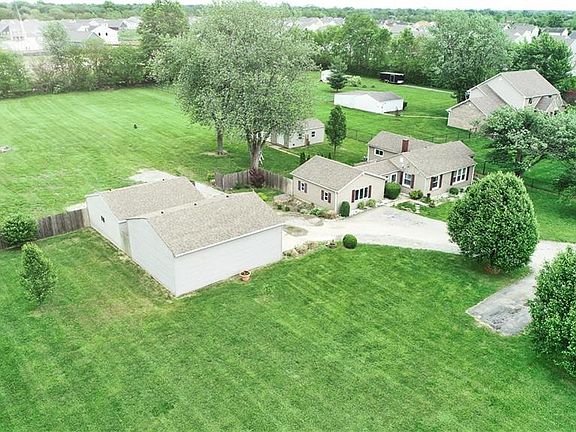 2nd image of 4201 Ferguson Rd