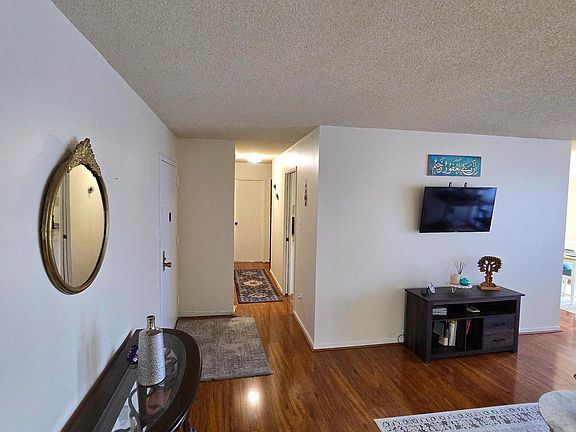 5th image of 2311 Pimmit Dr APT 807
