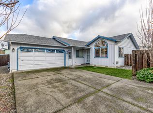 109 SE Yorktown Rd, Grants Pass, OR 97527