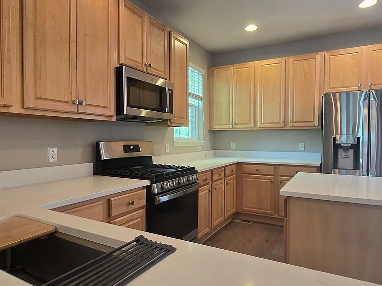 3833 W 118th Pl — Photo 2