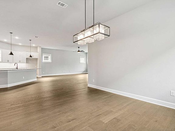 The Roseville - Dining