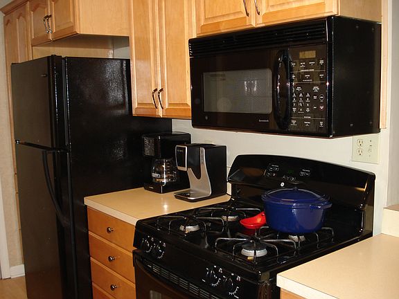 2nd image of 5002 Solona Dr