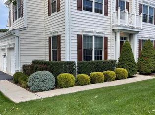 136 Hickory Hill Blvd, Totowa, NJ 07512