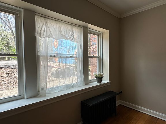 2nd image of 705 W Market St #211