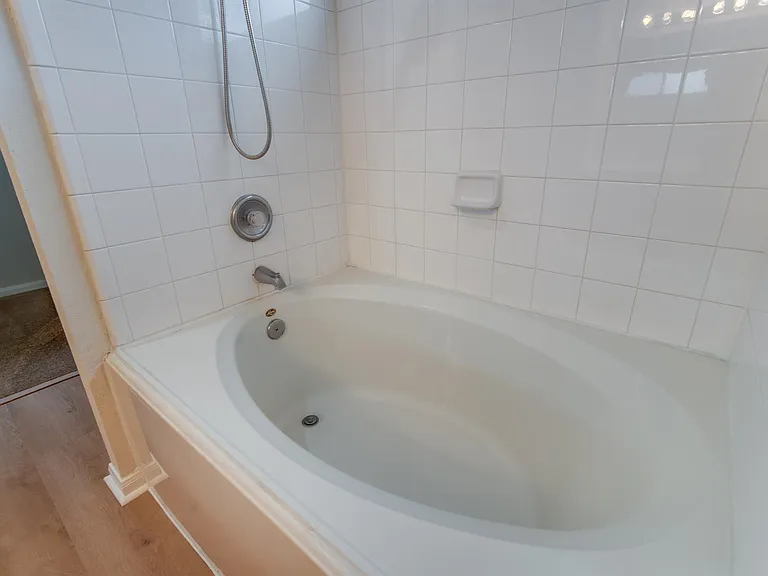 6702 Albion Crescent Dr — Photo 12