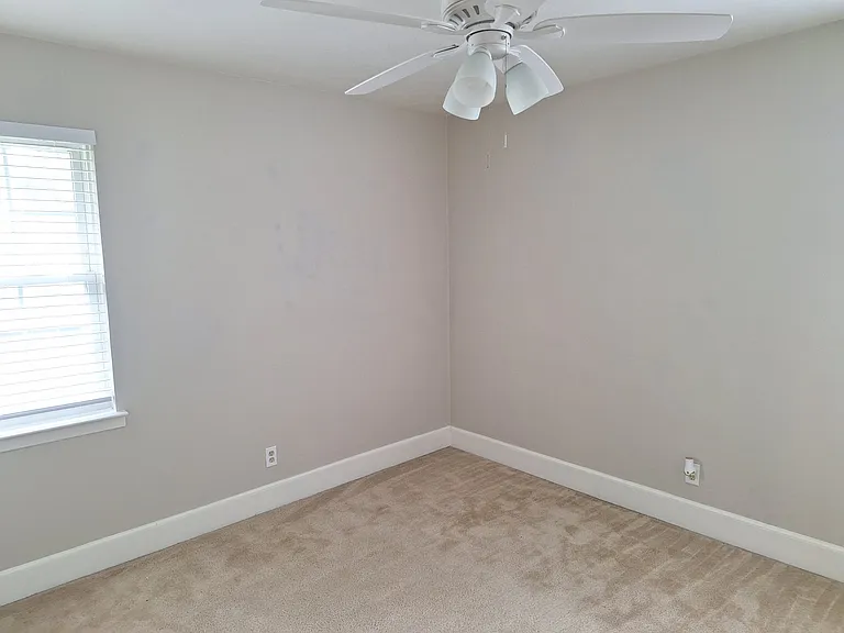 8430 Birchcroft Dr — Photo 4