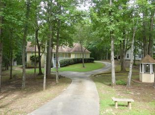 345 Little Creek Dr, Sharpsburg, GA 30277