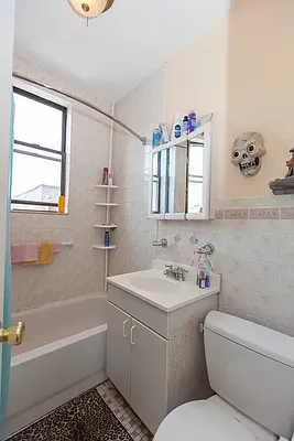 Rented by Voro NYC | media 22