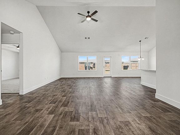 3rd image of 720 Greystone Ln