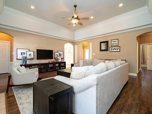 5th image of 1 Paluxy Cir