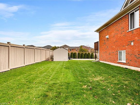 3rd image of 2281 Highcroft Rd