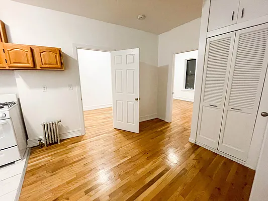 Rented by Ulas Real Estates Inc | media 4