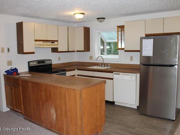 2nd image of 2631 Foxledge Dr