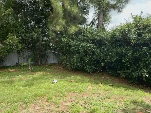 368 Parkdale Blvd, Lehigh Acres, FL 33974