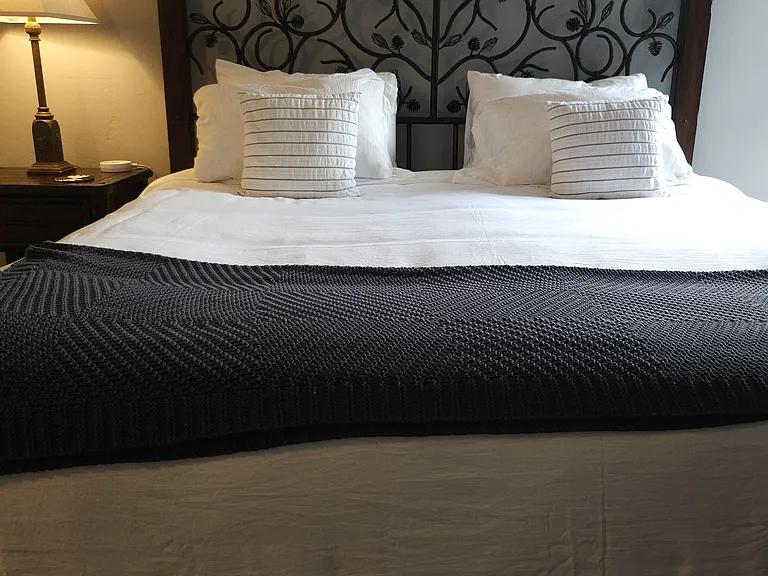 Spacious and Comfy King Sized Bed