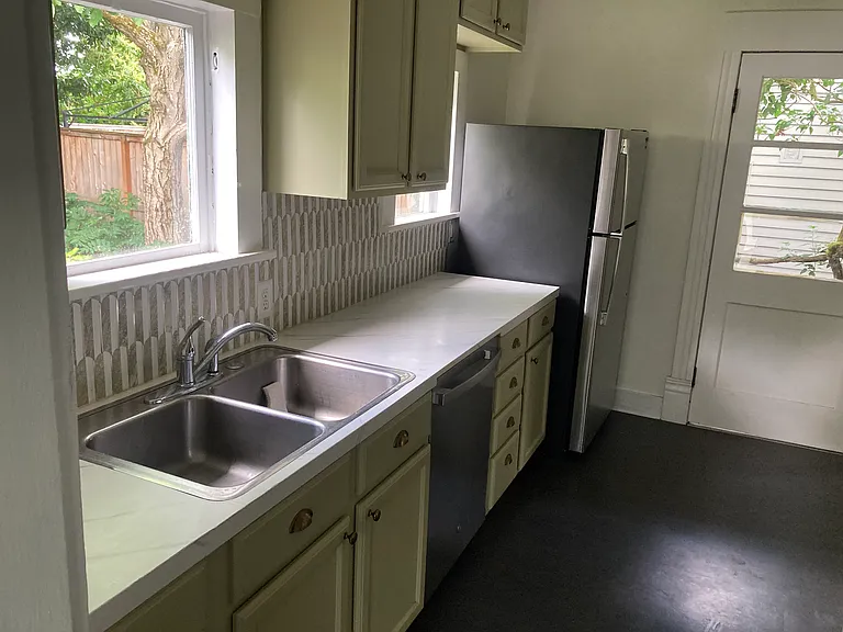 5104 NE 25th Ave — Photo 14